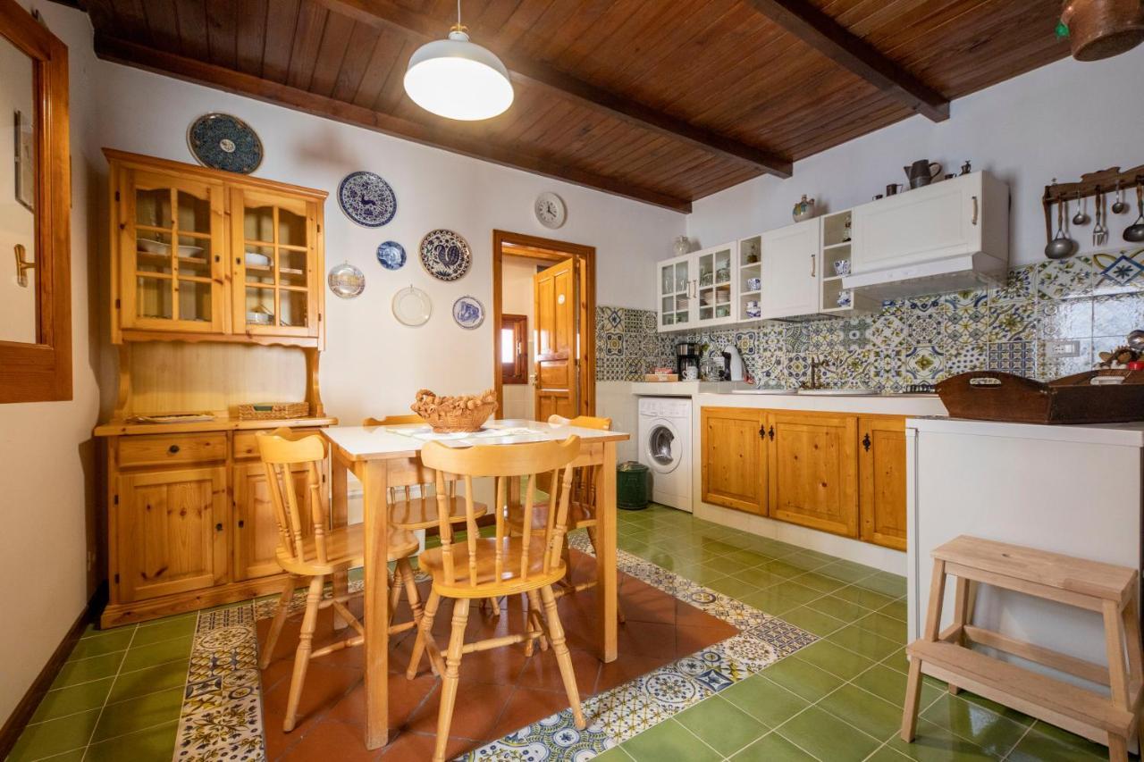 Familyholidays La Finestra Di Fronte Cefalù Exteriér fotografie
