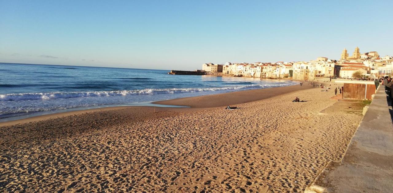 Familyholidays La Finestra Di Fronte Cefalù Exteriér fotografie